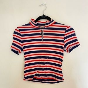 3/$15 Quarter- Zip Crop Top